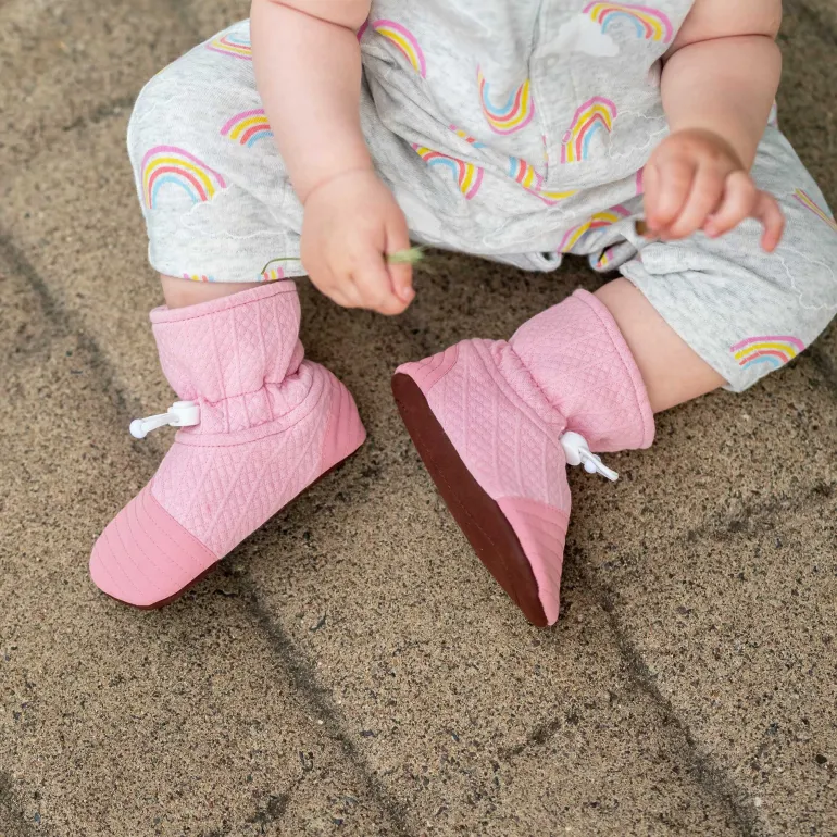 Baby Stay-Put Lite Booties | Dusty Pink