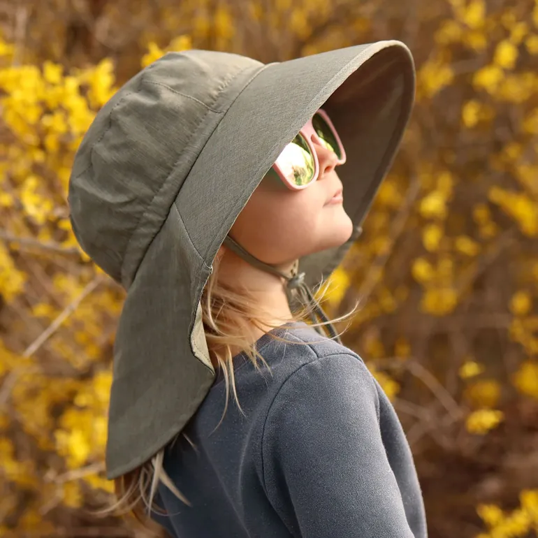 Kids Water Repellent Adventure Hats | Army Green